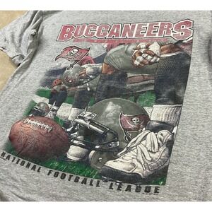 Tampa‎ Bay Buccaneers T-Shirt Mens XL Nutmeg Mills NFL Graphic Tee 90s Vintage
